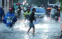 Dự báo thời ngày 2/8: Hà Nội nhiệt độ thấp nhất 25-27 độ C, có mưa rào và dông