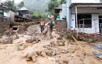 Mưa lớn trong đêm, cảnh báo lũ quét ở Lào Cai, Tuyên Quang và Quảng Ngãi