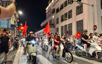 CẬP NHẬT không khí "đi bão" ăn mừng chiến thắng của ĐT Việt Nam