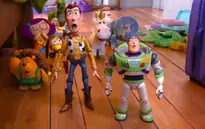 Disney khởi sắc nhờ công viên hút khách và “Toy Story 5”