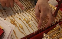 Giá vàng giảm hơn 600.000 đồng mỗi lượng