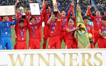 Đội bóng trung học Nhật Bản vô địch trước sự chứng kiến của 60.000 CĐV và HLV giành vé dự World Cup