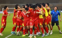 Hé lộ chỉ đạo đầy bất ngờ của HLV Kim Sang Sik trước hiệp phụ, giúp U23 Việt Nam thắng thuyết phục UAE