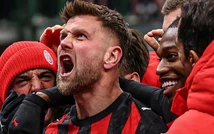 AC Milan thắng tối thiểu Lecce, tiếp tục bám đuổi Inter trong cuộc đua vô địch Serie A