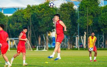Tin nóng bóng đá Việt hôm nay 13/10: HLV Polking bỏ ngỏ khả năng Đình Bắc ra sân; CLB SHB Đà Nẵng khiếu nại trọng tài