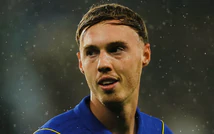 Gary Neville chỉ trích Cole Palmer "ngớ ngẩn" sau thẻ đỏ trong trận Chelsea thua Tottenham