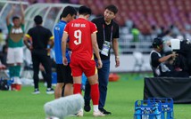 Báo Hàn cảnh báo HLV Kim Sang Sik sau cú trượt dài của đội tuyển Việt Nam