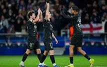 Mưa bàn thắng ở Paris, PSG đặt một chân vào tứ kết Champions League