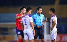 Tin nóng bóng đá Việt hôm nay 13/3: Đội tuyển nữ Việt Nam đã về Việt Nam; Trọng tài Hàn Quốc điều khiển trận Ninh Bình – CAHN