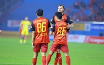 Đội bóng của Hoàng Đức thắng chật vật, Viettel khẳng định đẳng cấp ở tứ kết cúp Quốc gia