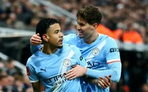 Man City ngược dòng ấn tượng, Chelsea thoát hiểm ở FA Cup