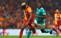 Osimhen sẵn sàng trừng phạt Liverpool lần nữa