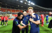 Madam Pang cầu nguyện, cân nhắc từ chức khi ĐT Thái Lan suýt vắng mặt ở Asian Cup