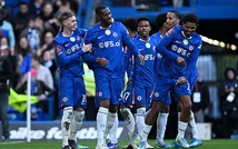 Chelsea thắng 7-0 để có lần thứ 7 liên tiếp vào bán kết FA Cup