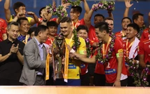 HLV Phùng Thanh Phương hết lời khen thủ môn Patrik Lê Giang