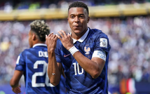 Mbappe vượt qua Messi và đi vào lịch sử bóng đá Pháp sau cú đúp vào lưới Senegal ở World Cup 2026