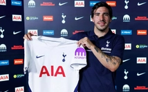 Tottenham phá kỷ lục chuyển nhượng với "bom tấn" Sandro Tonali