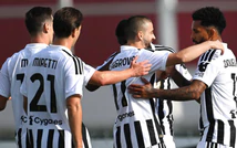 Juventus: Tuyệt vọng vì 'căn bệnh mãn tính' ở tuyến giữa