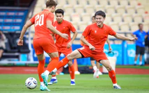 Tin nóng bóng đá Việt hôm nay 22/8: Đội tuyển Việt Nam tự tin đấu Thái Lan; Long Vũ gia nhập Quy Nhơn United