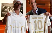 Ronaldinho khoác áo Ravenna: 46 tuổi ra sân có gì sai?