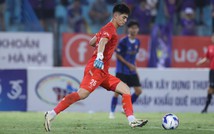 Trung Kiên 'mất điểm' trong cuộc cạnh tranh vị trí ở đội tuyển Việt Nam