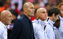 Đội tuyển Pháp: Zidane không cố làm khác Deschamps