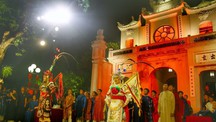 Hình ảnh tour đêm “Tiếng chuông Trấn Vũ - Chạm vào linh thiêng, sống cùng huyền thoại"