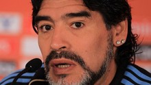 Maradona chính thức bị “bay” khỏi ghế HLV trưởng ĐT Argentina