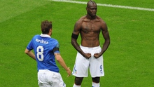 Chiêm ngưỡng lại cú 'nã pháo' và màn ăn mừng 'siêu dị' của Balotelli trước tuyển Đức