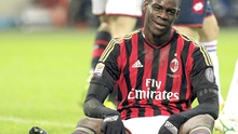 Milan không thắng trận thứ 5 liên tiếp: Đằng sau cái nhếch mép của Balotelli