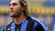 Christian Vieri: 'Moratti đối xử với tôi như mafia. Tôi nhớ 'Người ngoài hành tinh' Ronaldo'