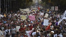 Mexico: Hàng nghìn người phong tỏa đường cao tốc phản đối vụ sinh viên mất tích