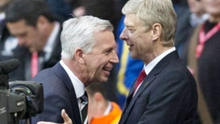 Alan Pardew: ‘Wenger giỏi hơn Mourinho, hãy tôn trọng ông ấy’