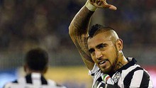 Juventus hạ Cagliari 3-1: Chiếc ngai vàng của Vidal