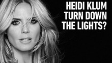 Sân bay Mỹ gỡ lệnh cấm quảng cáo siêu gợi cảm của Heidi Klum