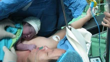 Đà Nẵng: Ba em bé đầu tiên ra đời bằng phương pháp thụ tinh trong ống nghiệm