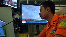 Malaysia, Singapore hợp sức cùng Indonesia tìm kiếm máy bay QZ8501 của AirAsia