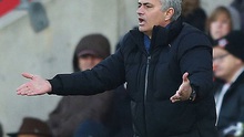 Chỉ trích trọng tài hay chiêu trò 'tâm lý chiến' của Jose Mourinho?