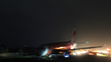 Máy bay của AirAsia lại trượt khỏi đường băng khi hạ cánh