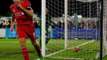 Wimbledon 1-2 Liverpool: 'Người ra đi' Gerrard lập cú đúp, càng khiến Liverpool tiếc nuối