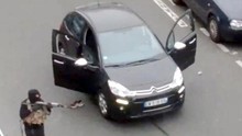 Nhân chứng ghi video khủng bố bắn cảnh sát Pháp: Nỗi day dứt từ một hành động 'ngu ngốc'