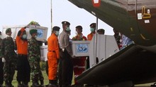 Tìm thêm một số thi thể trong vụ máy bay AirAsia gặp nạn