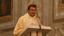 Italy: Khi cha xứ bỏ nhà thờ đi theo tình yêu