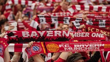 Khán giả Đức và tấm băng-rôn khiêu khích Premier League