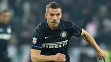 VIDEO: Quả đá phạt góc tệ chưa từng thấy của Lukas Podolski