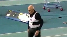 KÌ TÍCH: Cụ già 95 tuổi lập kỷ lục thế giới trên đường chạy 200 mét