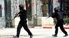 Giải cứu con tin tại bảo tàng Tunisia, 17 khách du lịch thiệt mạng