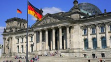 Tòa nhà văn phòng quốc hội Đức bị tấn công bằng bom xăng