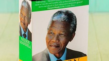 Nelson Mandela vẫn ra tự truyện sau khi qua đời