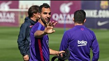 Cầu thủ Montoya của Barca gây sốt với pha sút bóng vào rổ từ khoảng cách 30m